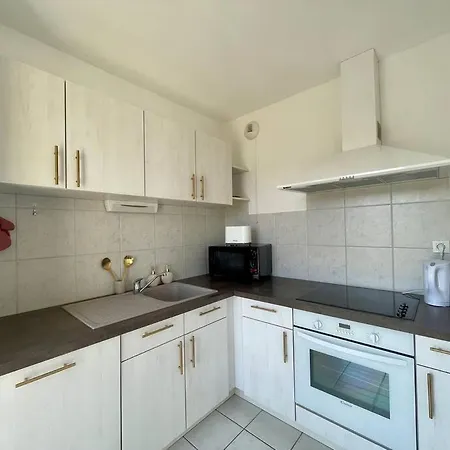 Chez Joyce Appartement Cocooning Lons-le-Saunier Exterior foto